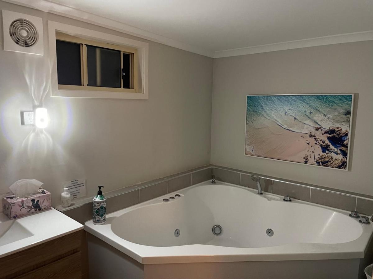 Churchill'S B&B Twin Spa Getaway Studio Swansea Exteriér fotografie